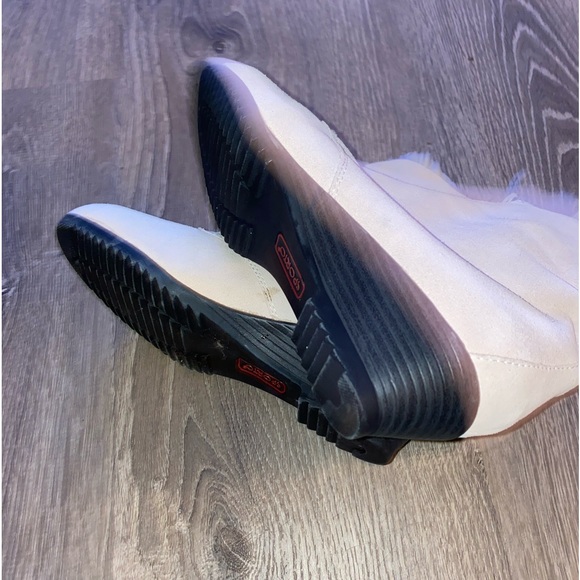 Sporto fur lined ankle boots with front zipper. New without box. Size 8.5 - Picture 4 of 9